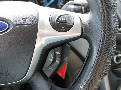 Used 2013 Ford Escape SE image 18