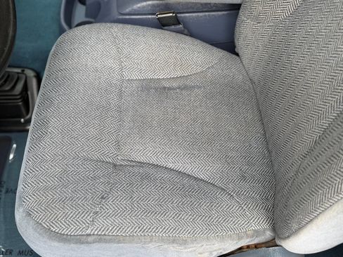 Used 1993 Ford F250 XLT image 26