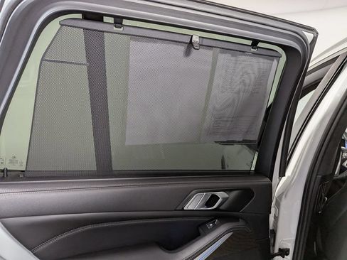 Used 2022 BMW X5 xDrive45e w/ Executive Package AWD/4WD image 49
