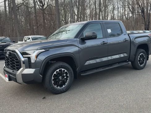 New 2026 Toyota Tundra SR5 AWD/4WD image 4
