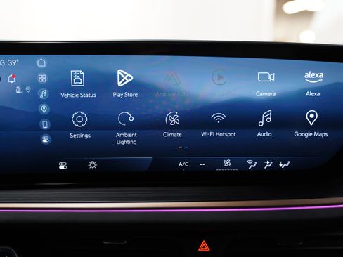 Used 2025 Buick Envision Sport Touring image 23