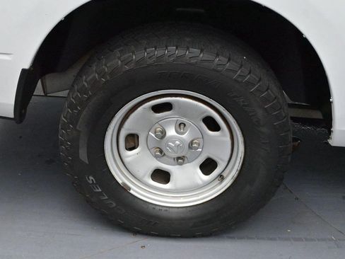 Used 2015 RAM 1500 Tradesman w/ Popular Equipment Group AWD/4WD image 29