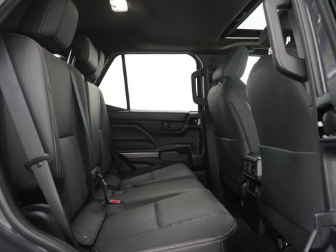 Used 2025 Toyota 4Runner TRD Sport AWD/4WD image 12