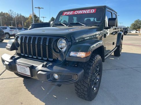 Used 2023 Jeep Gladiator Willys image 3