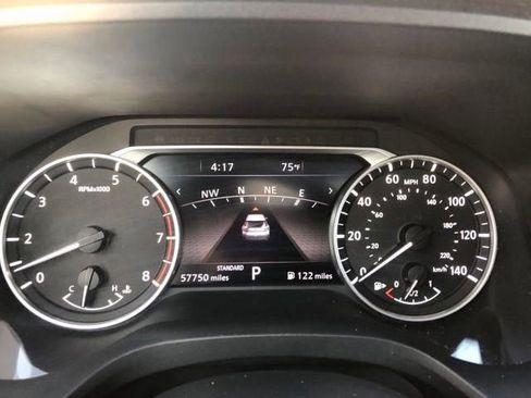 Used 2021 Nissan Rogue SL w/ Premium Package image 52