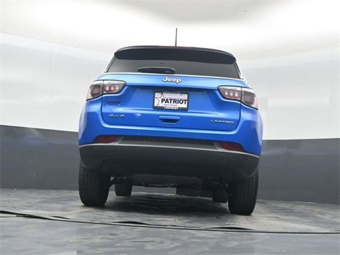 New 2026 Jeep Compass Limited w/ Mopar Graphics Package image 30