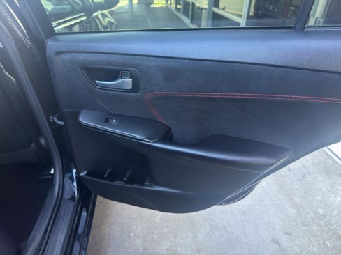 Used 2017 Toyota Camry XSE w/ Moonroof Package FWD image 16