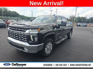 Used 2021 Chevrolet Silverado 2500 LTZ w/ LTZ Plus Package AWD/4WD video 1