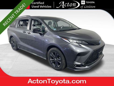 Certified 2025 Toyota Sienna XSE w/ XSE Plus Package AWD/4WD image 1