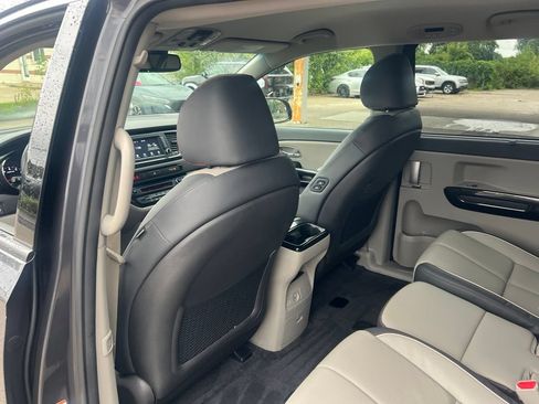Used 2017 Kia Sedona EX FWD image 9