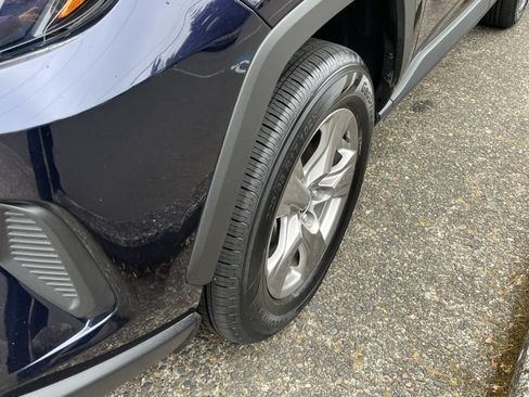 Certified 2025 Toyota RAV4 XLE AWD/4WD image 9