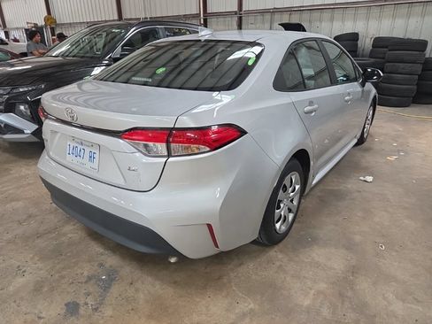 Used 2025 Toyota Corolla LE FWD image 9