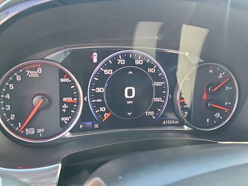 Used 2023 Chevrolet Traverse Premier w/ Redline Edition FWD image 28