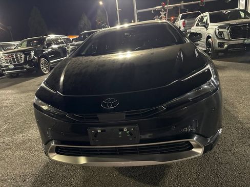 Used 2024 Toyota Prius Prime FWD image 8