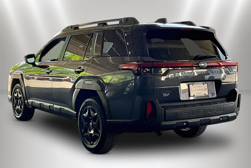 New 2026 Subaru Outback Limited AWD/4WD image 3