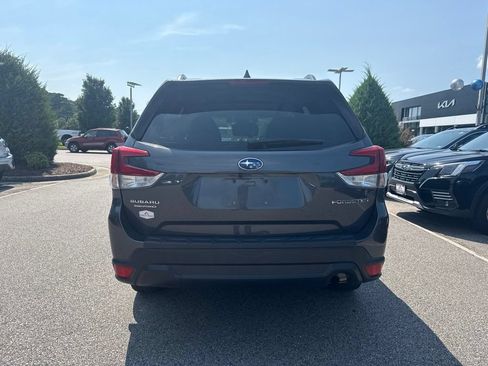 Used 2021 Subaru Forester Premium AWD/4WD image 4