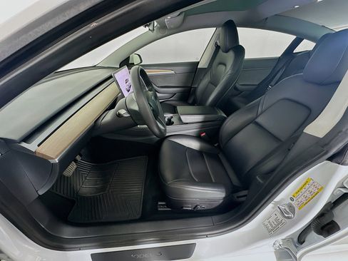 Used 2023 Tesla Model 3 Standard Range image 13