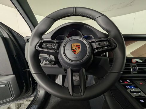 New 2026 Porsche Macan image 35