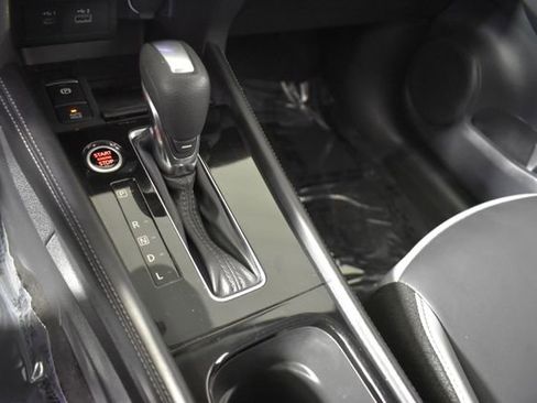 Certified 2023 Nissan Kicks SR w/ SR Premium Package FWD image 25