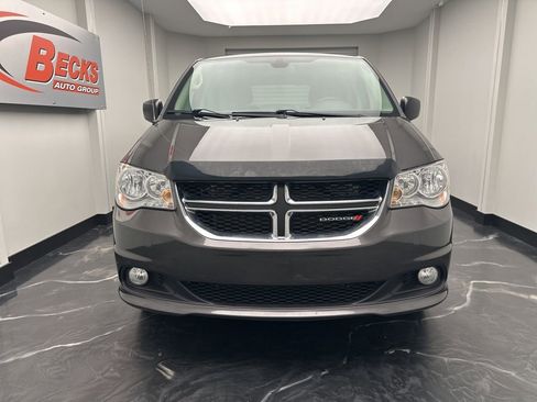 Used 2019 Dodge Grand Caravan SE w/ UConnect Hands-Free Group FWD image 25
