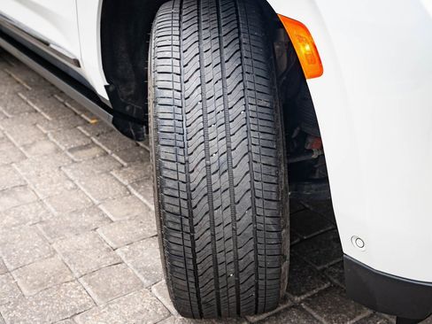 Used 2024 GMC Yukon Denali Ultimate image 43