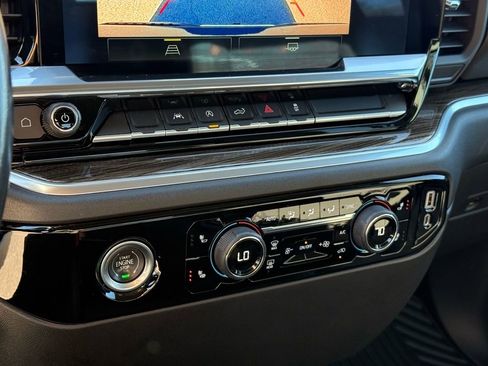 Used 2022 Chevrolet Silverado 1500 LT image 24