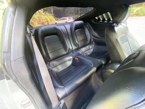 Used 2016 Ford Mustang Premium RWD image 41