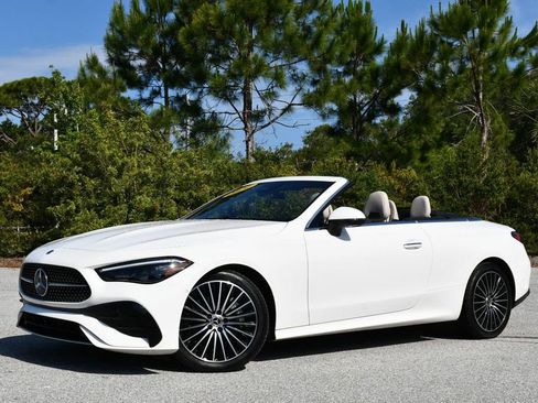 Used 2024 Mercedes-Benz CLE 450 4MATIC Cabriolet image 23