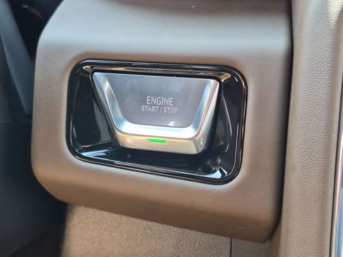 New 2026 GMC Yukon XL Denali Ultimate AWD/4WD image 16