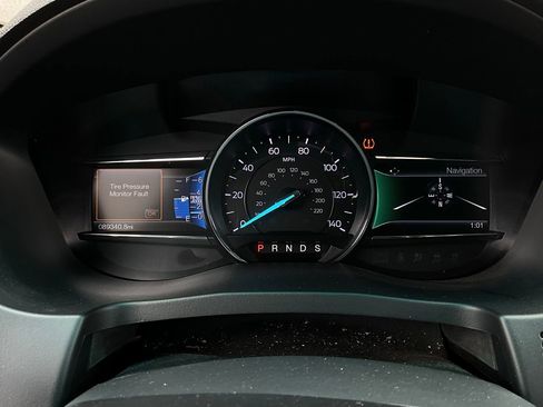 Used 2017 Ford Explorer XLT w/ Equipment Group 202A image 41