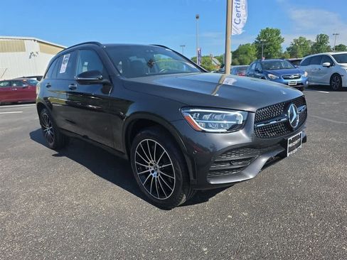 Used 2022 Mercedes-Benz GLC 300 4MATIC image 3