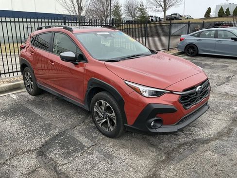 Used 2024 Subaru Crosstrek 2.0i Premium image 4