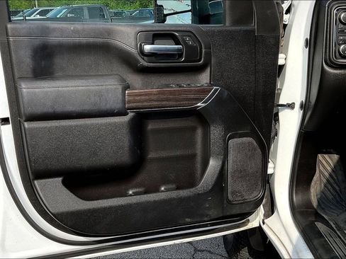 Used 2023 Chevrolet Silverado 2500 LT w/ Convenience Package image 17