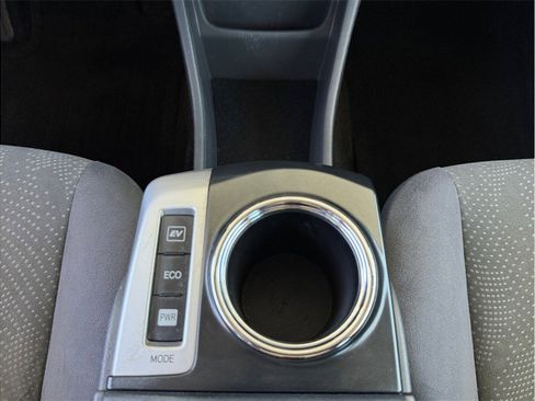 Used 2013 Toyota Prius V Three FWD image 11