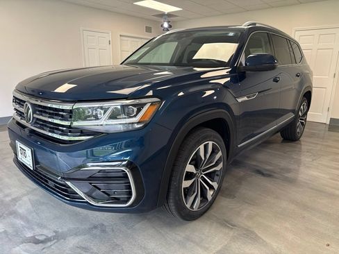 Used 2023 Volkswagen Atlas SEL Premium AWD/4WD image 4