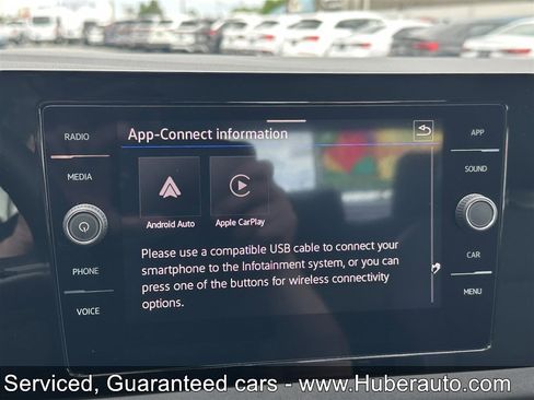 Used 2026 Volkswagen Jetta SE FWD image 14