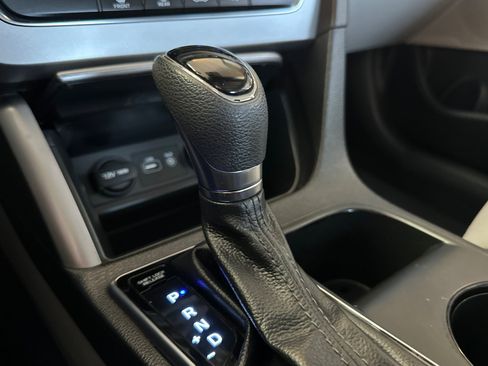 Used 2015 Hyundai Sonata SE w/ Option Group 09 FWD image 20