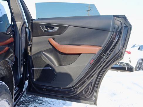 Used 2019 Audi Q8 Premium Plus w/ Premium Plus image 40