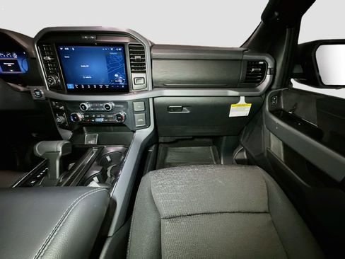 New 2026 Ford F150 XLT w/ Equipment Group 302A MID AWD/4WD image 31
