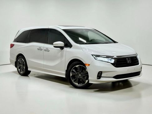 Used 2023 Honda Odyssey Elite image 5
