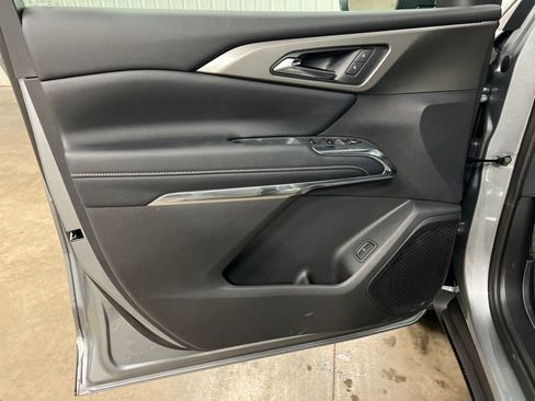 New 2026 Chevrolet Traverse LT w/ Sun and Wheel Package image 15