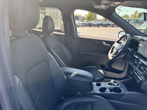 Certified 2023 Ford Escape ST-Line w/ Tech Pack #1 image 18