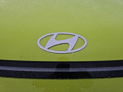 Certified 2025 Hyundai Kona SEL AWD/4WD image 33