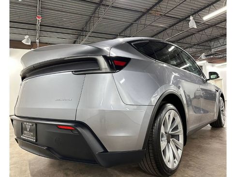 Used 2026 Tesla Model Y Long Range AWD/4WD image 14