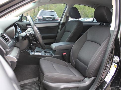 Used 2018 Subaru Legacy 2.5i Premium AWD/4WD image 23