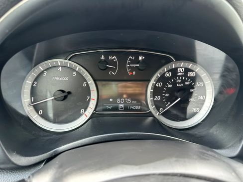 Used 2013 Nissan Sentra SR w/ Driver Pkg FWD image 23