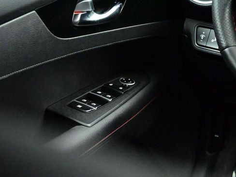 Used 2023 Kia Forte GT image 40