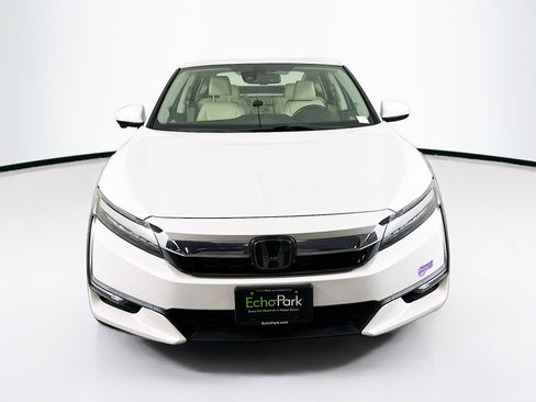 Used 2019 Honda Clarity Touring image 2