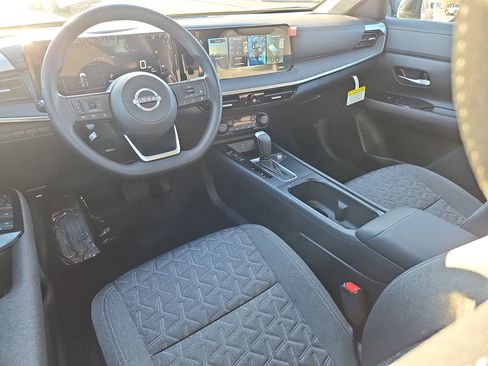 New 2026 Nissan Kicks SV w/ SV Premium Package image 2