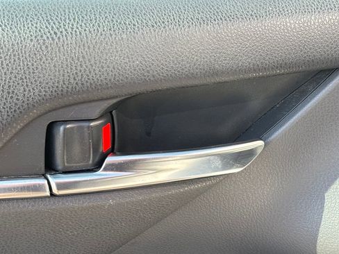 Used 2018 Toyota Camry LE image 7